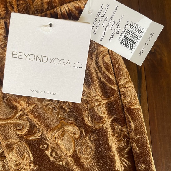 Beyond Yoga Velvet Gold flare leg Pants - Picture 8 of 13